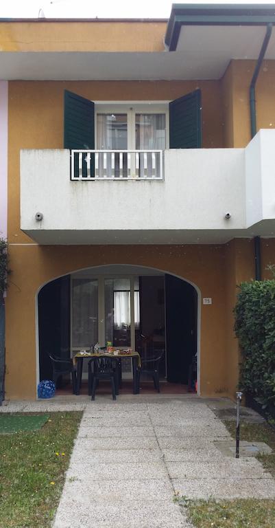 Villa Malaga Caorle Exteriör bild